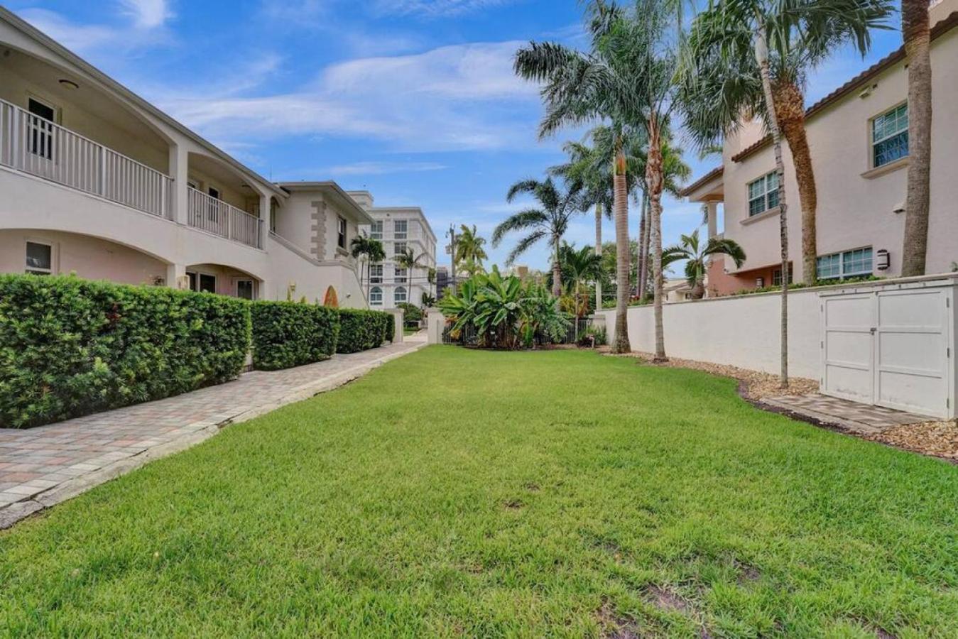 Isles Modern 1br Waterfront With Patio Apartment Fort Lauderdale