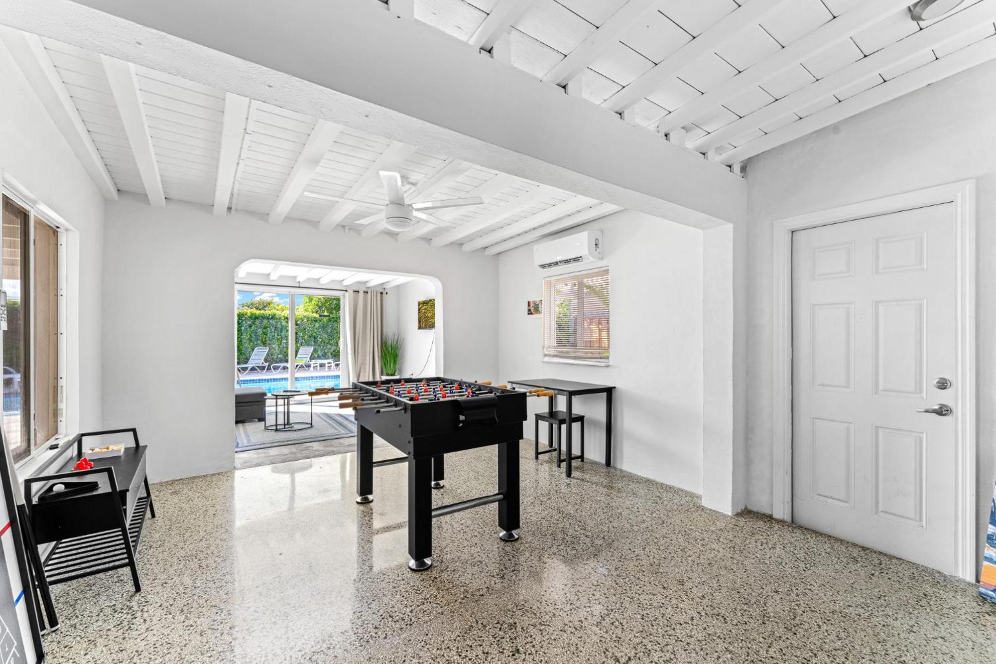 Wonderful 3br Steps To The Wheated Pool * Fort Lauderdale