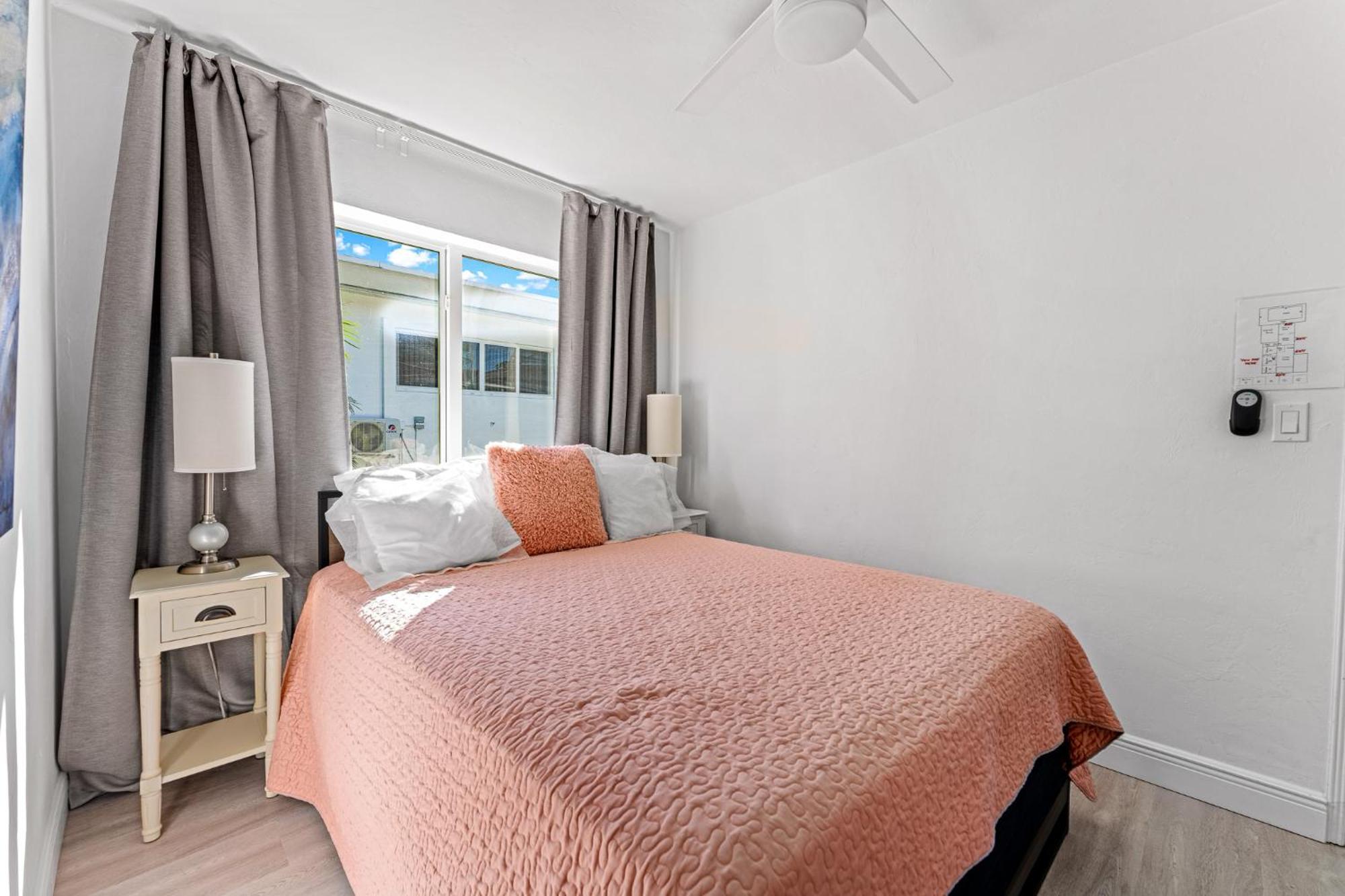 Wonderful 3br Steps To The Wheated Pool Holiday home *