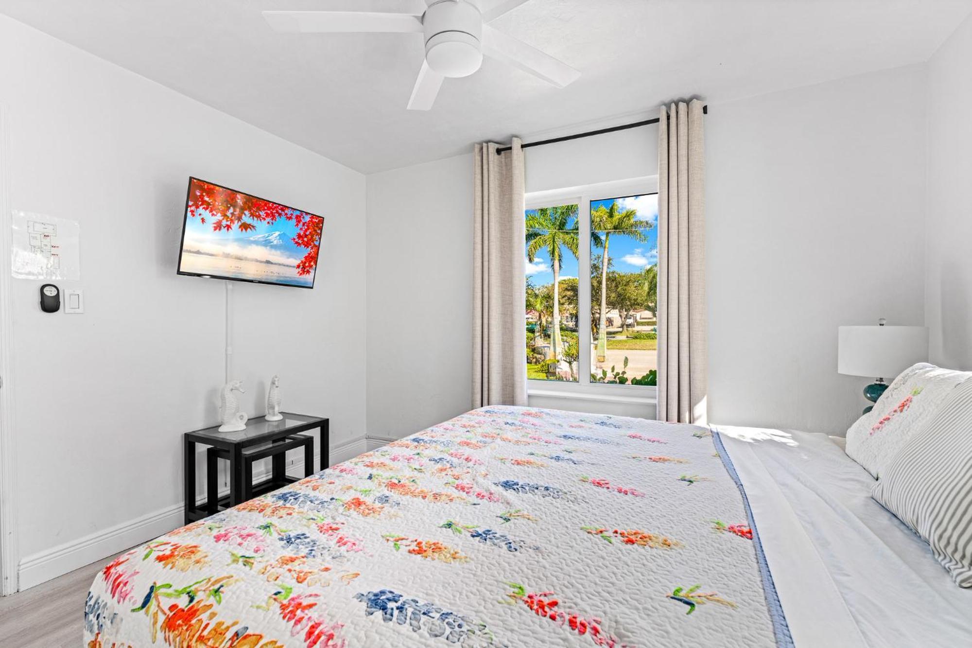 Wonderful 3br Steps To The Wheated Pool Fort Lauderdale