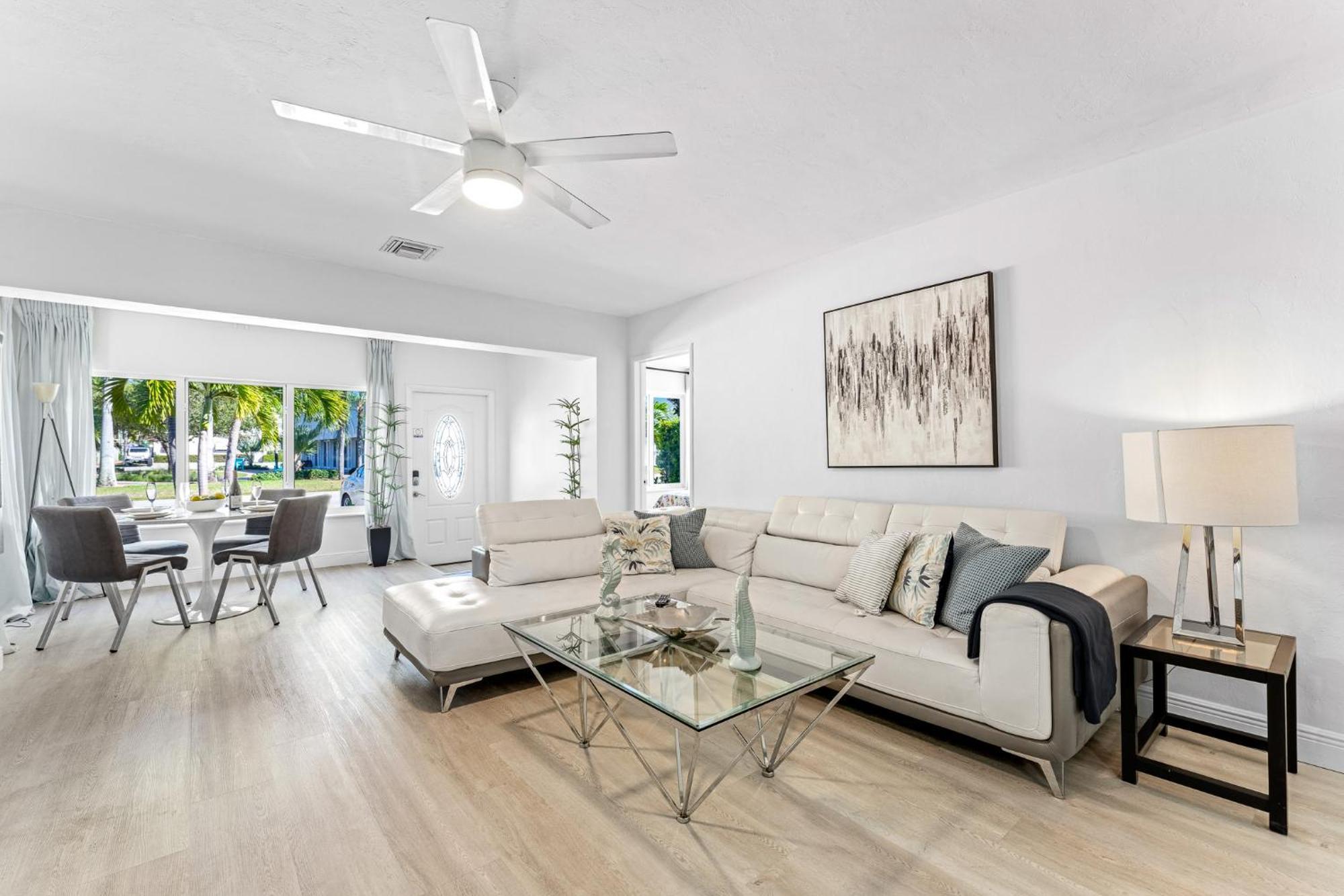 Wonderful 3br Steps To The Wheated Pool
