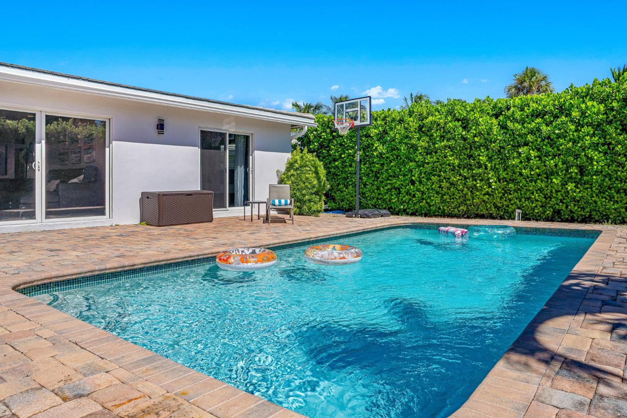 Exquisite House In Lbts- 7 Min Walk To The Beach! Holiday home Fort Lauderdale