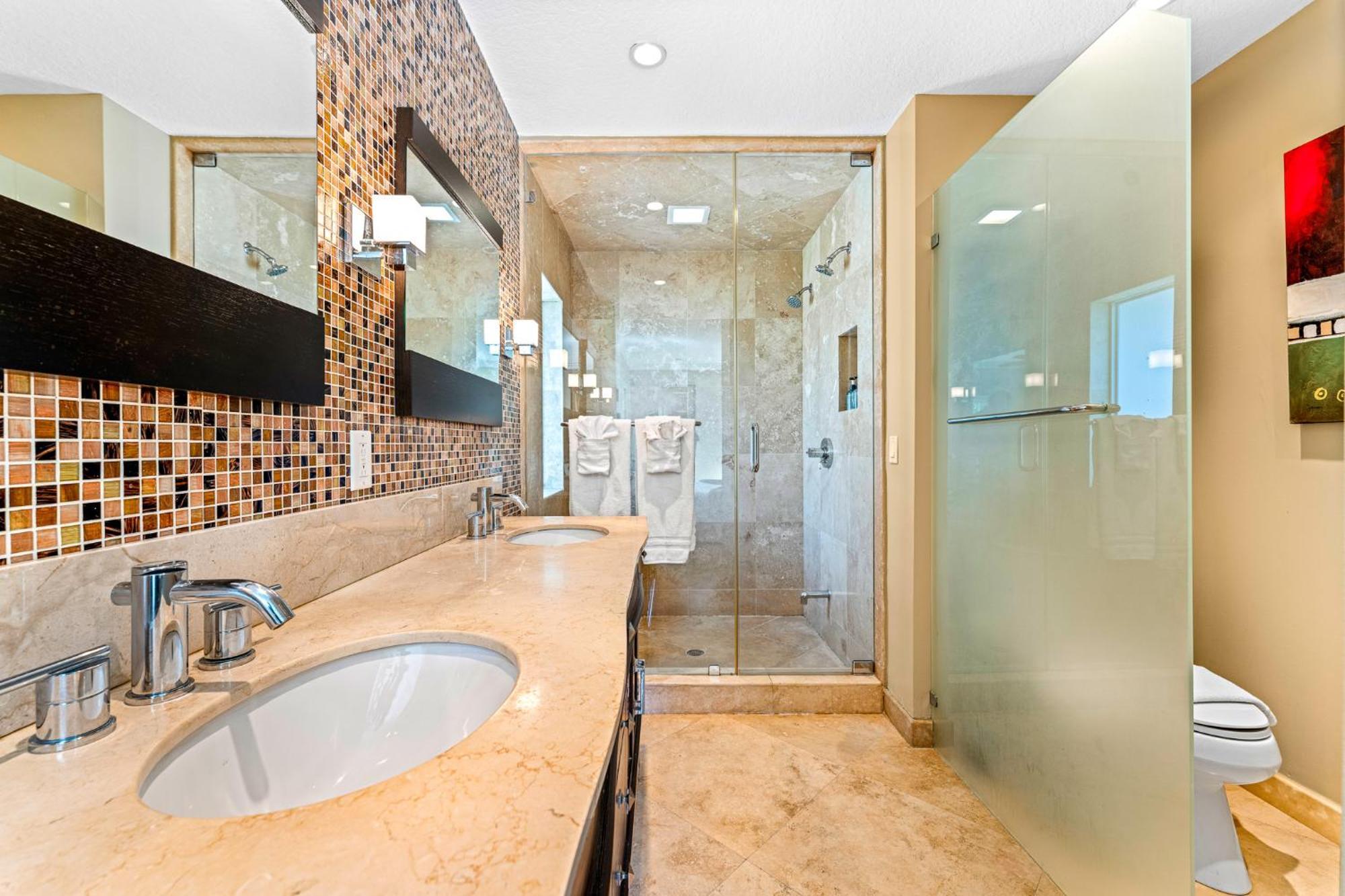 Gorgeous 3br2ba In Lbts- Walk To The Holiday home *