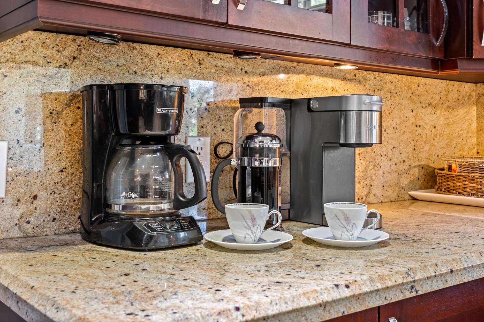 Gorgeous 3br2ba In Lbts- Walk To The Holiday home