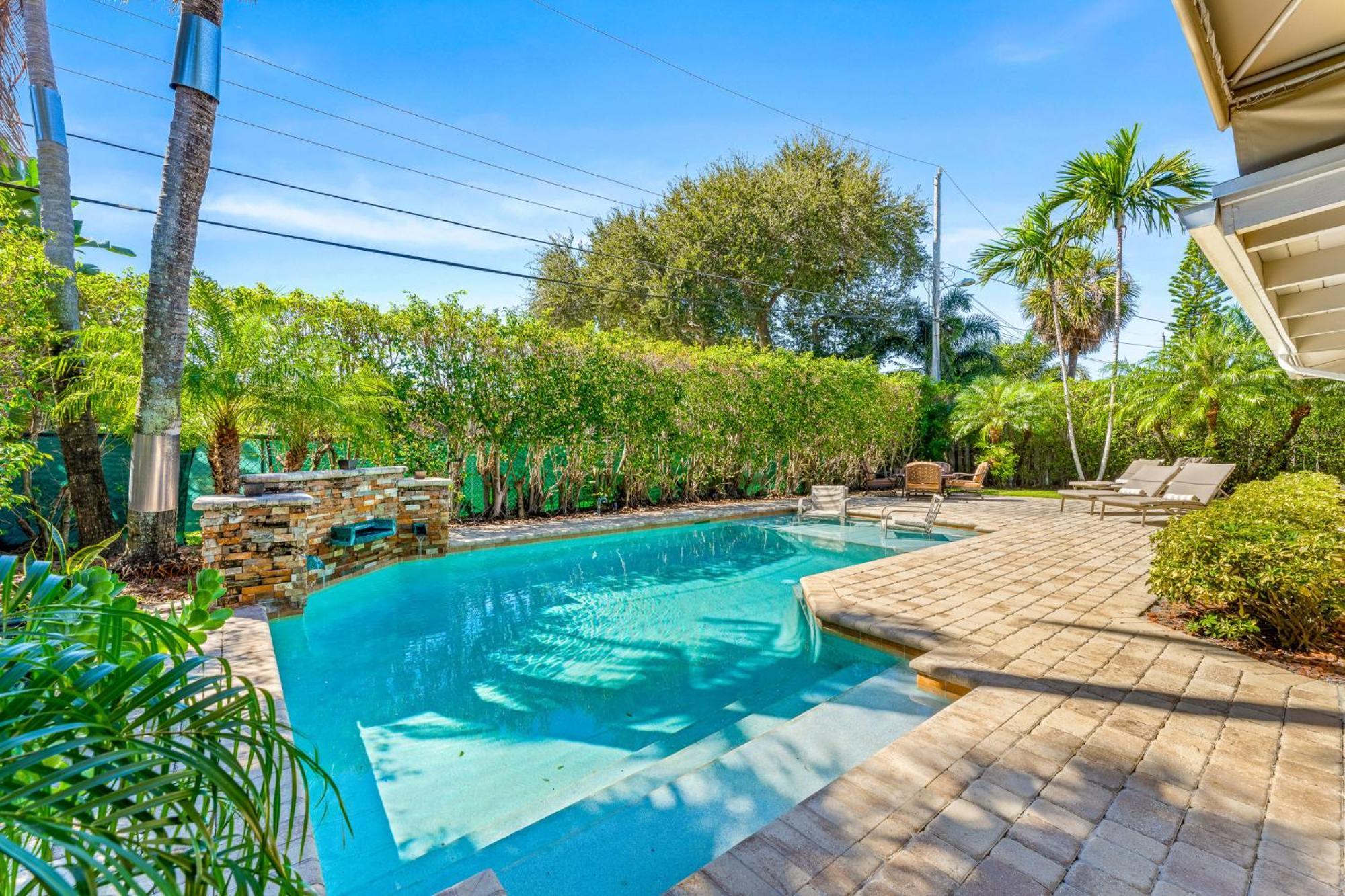 Holiday home Gorgeous 3br2ba In Lbts- Walk To The