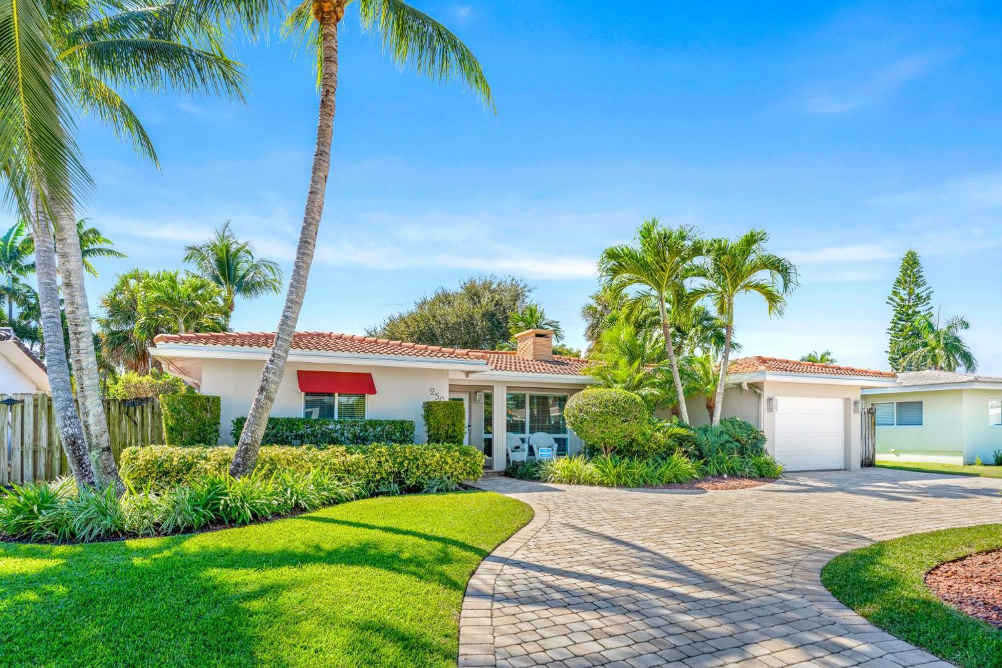 Gorgeous 3br2ba In Lbts- Walk To The Holiday home *
