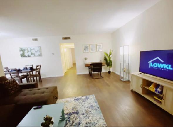Apartment Bayview Regency By Lowkl *
