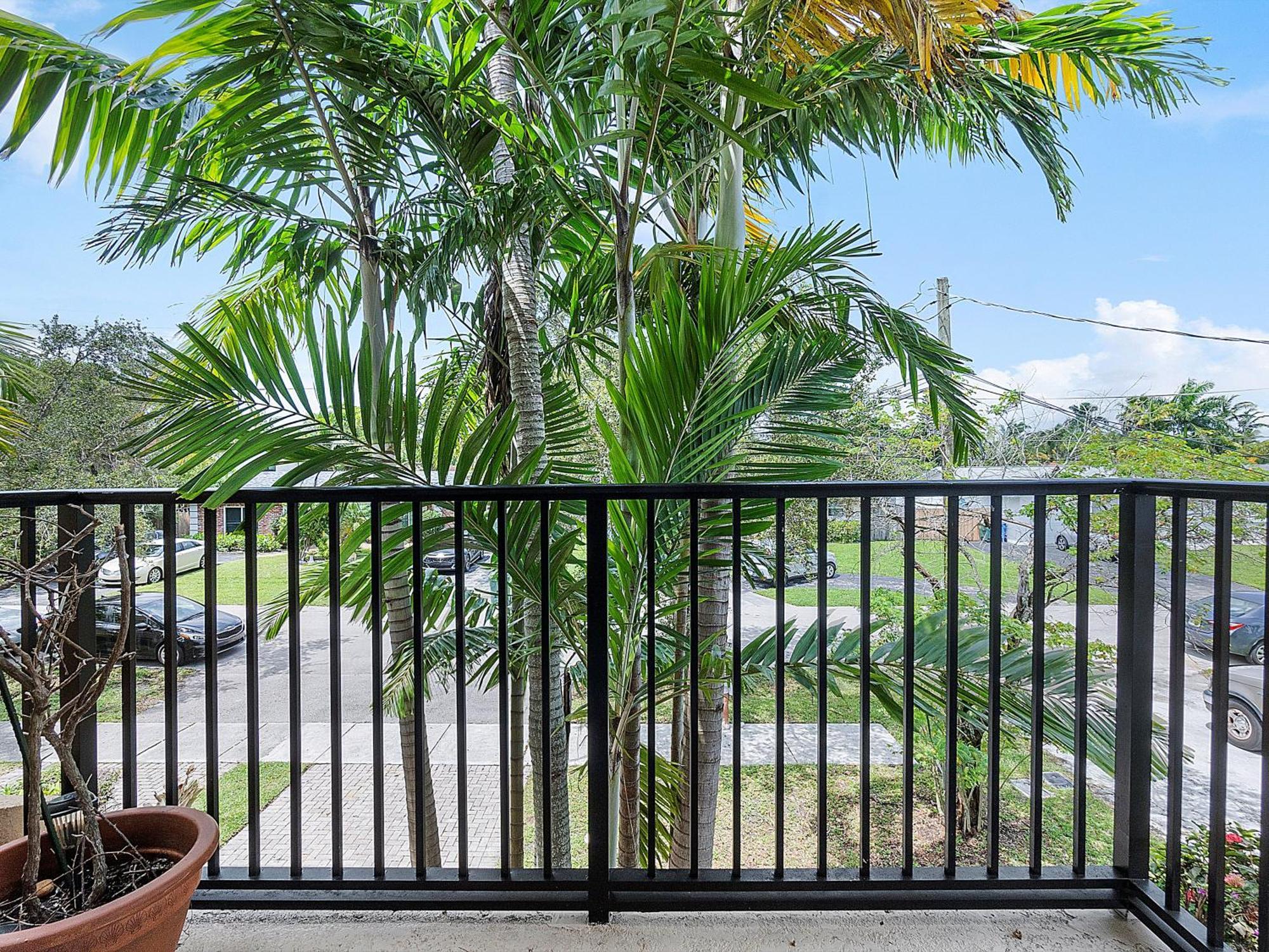 Moroccan Lakefront Retreat- 8 Min To Pnk Stadium Villa Fort Lauderdale