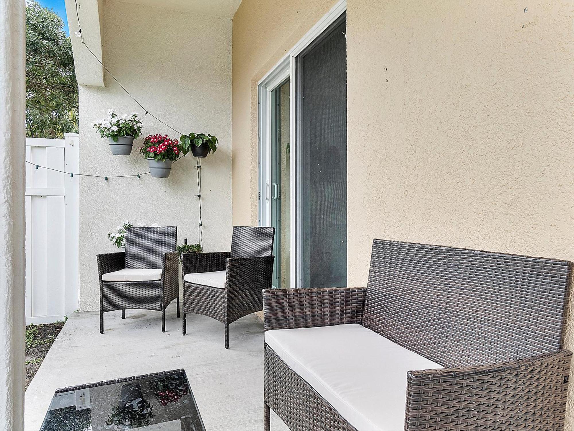 Moroccan Lakefront Retreat- 8 Min To Pnk Stadium Villa *