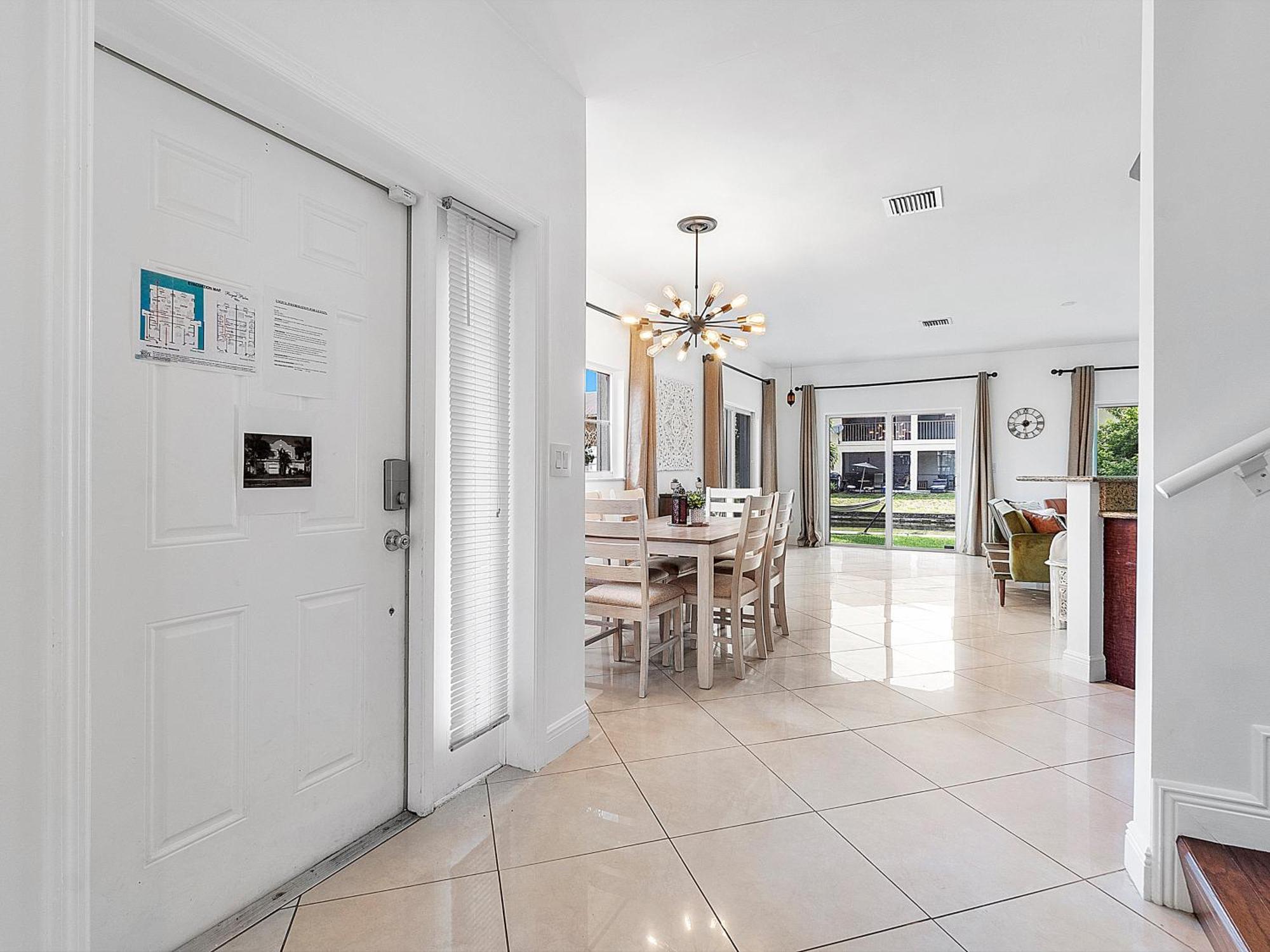 Moroccan Lakefront Retreat- 8 Min To Pnk Stadium Fort Lauderdale