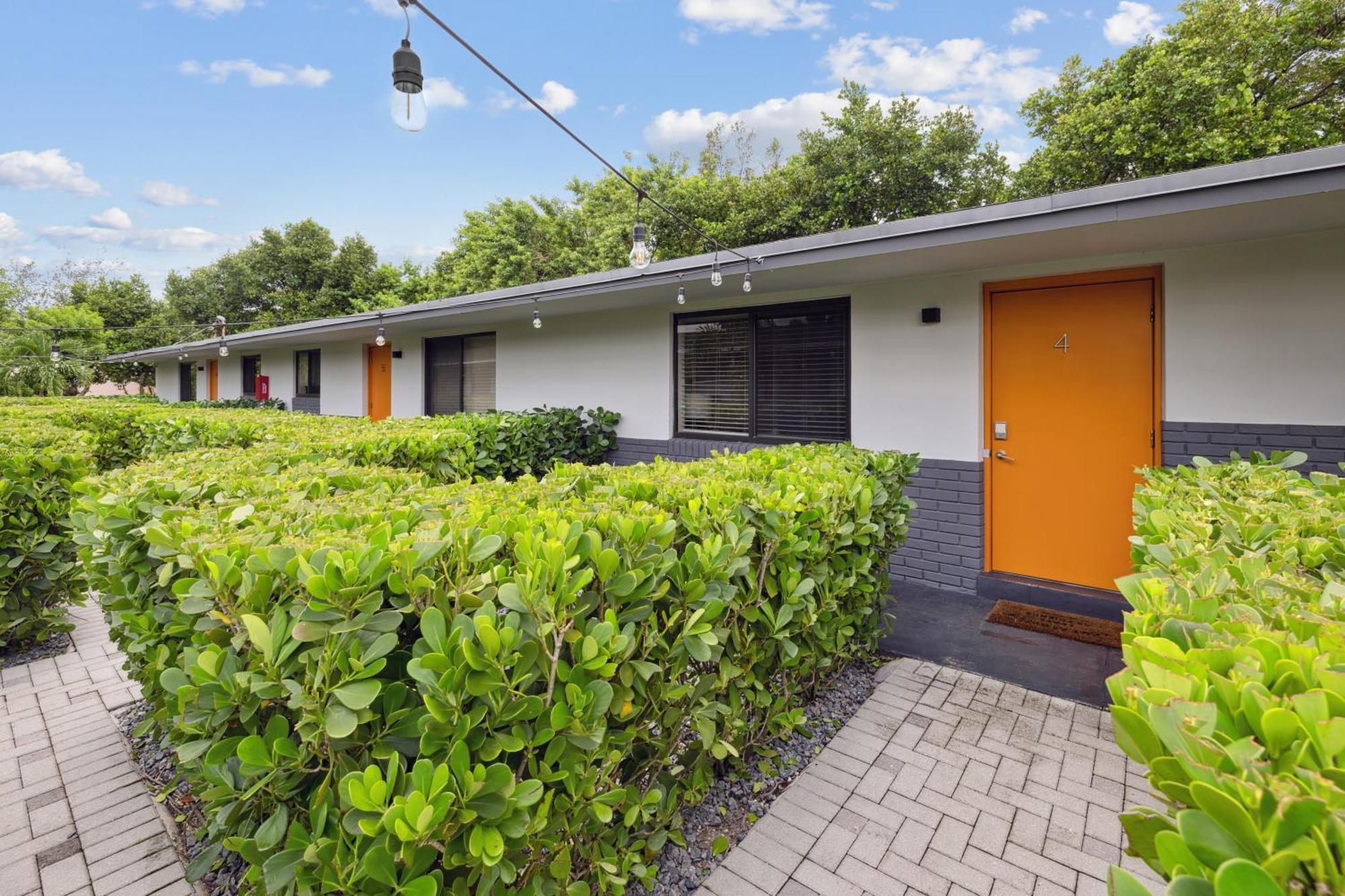 Harbourside Flats * Fort Lauderdale