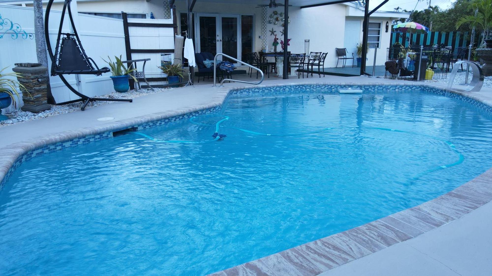 Jungle To 4 R 3 Bedroom Family And Pet Heated Pool N Airport N N Hard Rock