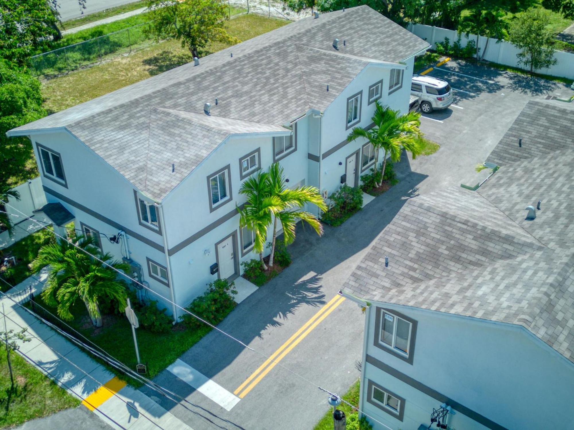 Villa Sistrunk Shades Entire Compound 5 Homes 50 Guests Fort Lauderdale