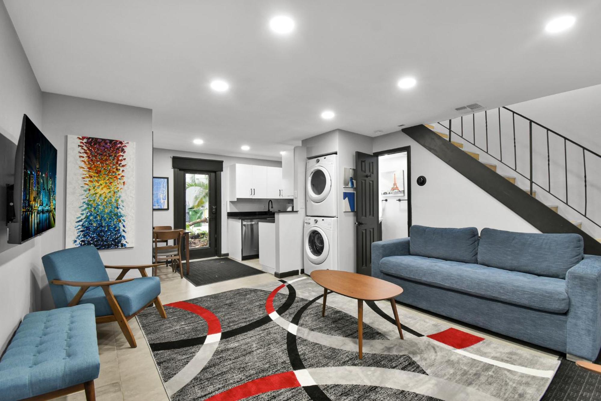 Wilton Manors Villas - Florida Furnished Living * Fort Lauderdale
