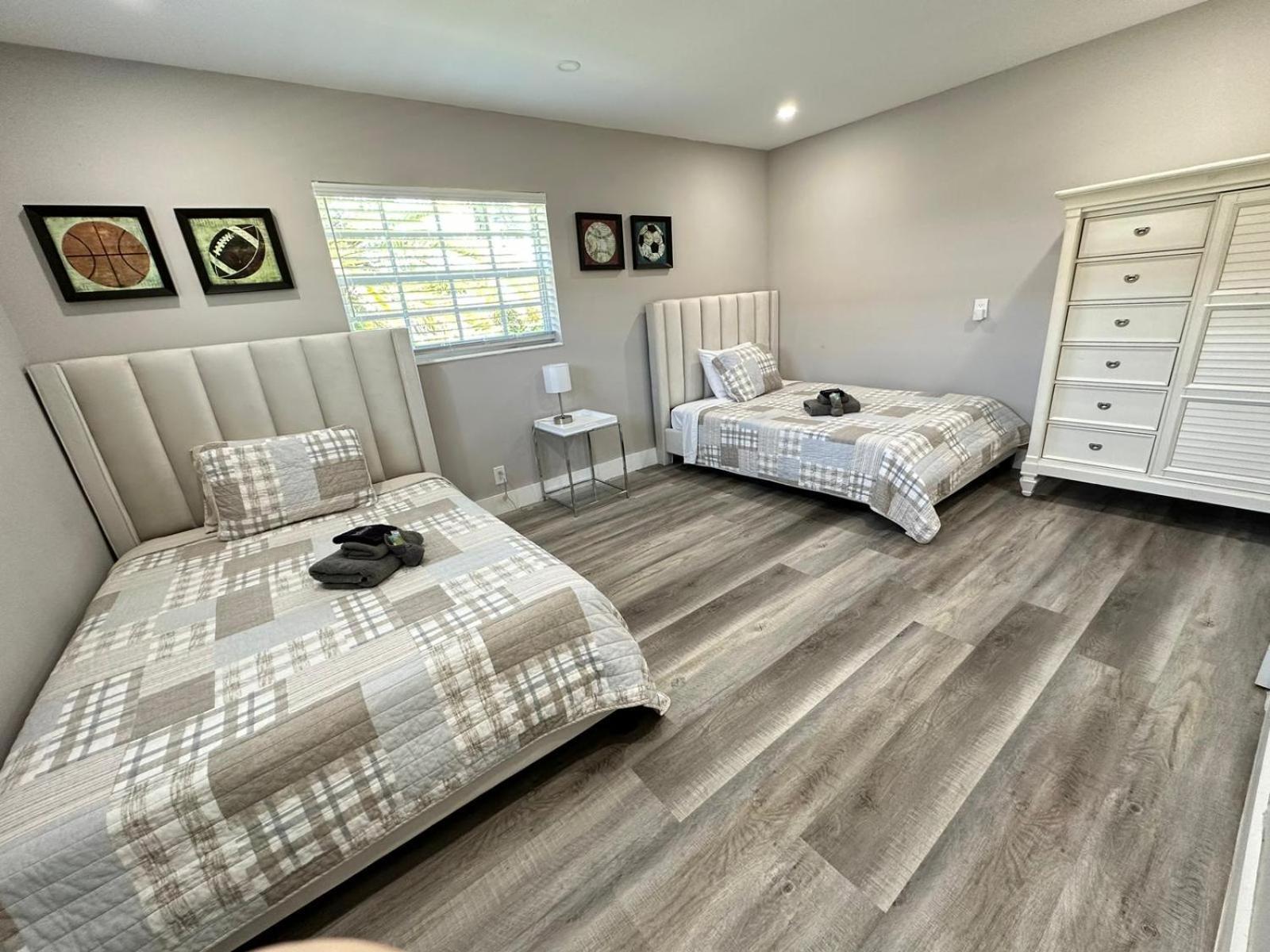 Comfortable 4 Bedroom House With Pool By Pmi Holiday home Fort Lauderdale