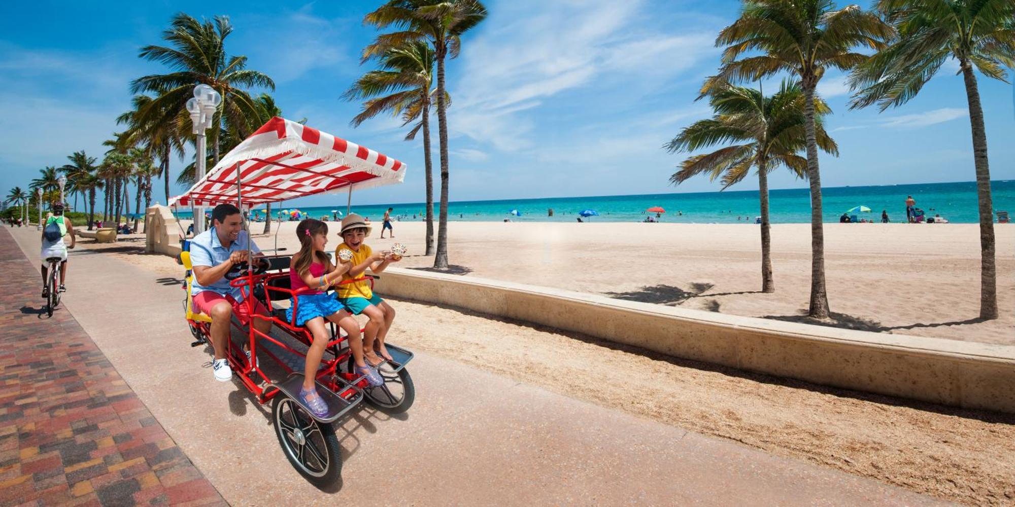 The Freedom House • Urban Oasis • Eclectic Retreat Fort Lauderdale