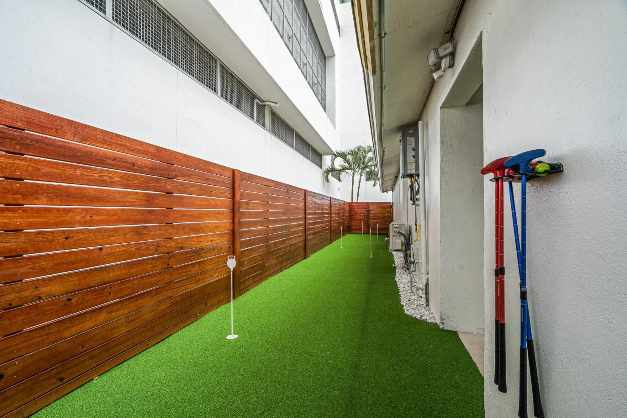 The Freedom House • Urban Oasis • Eclectic Retreat Holiday home Fort Lauderdale
