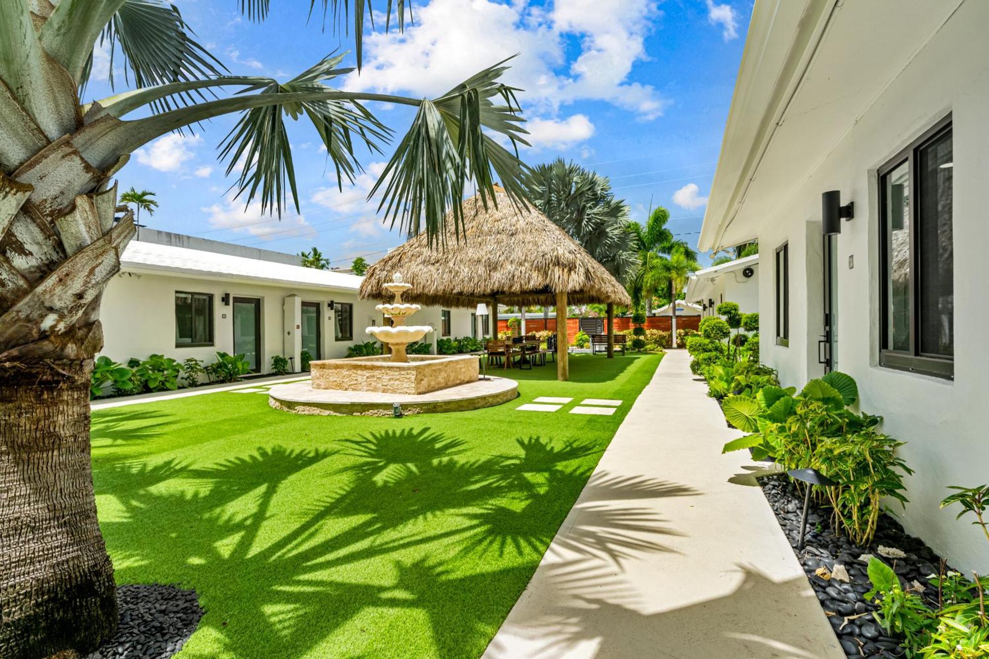 The Freedom House • Urban Oasis • Eclectic Retreat Fort Lauderdale