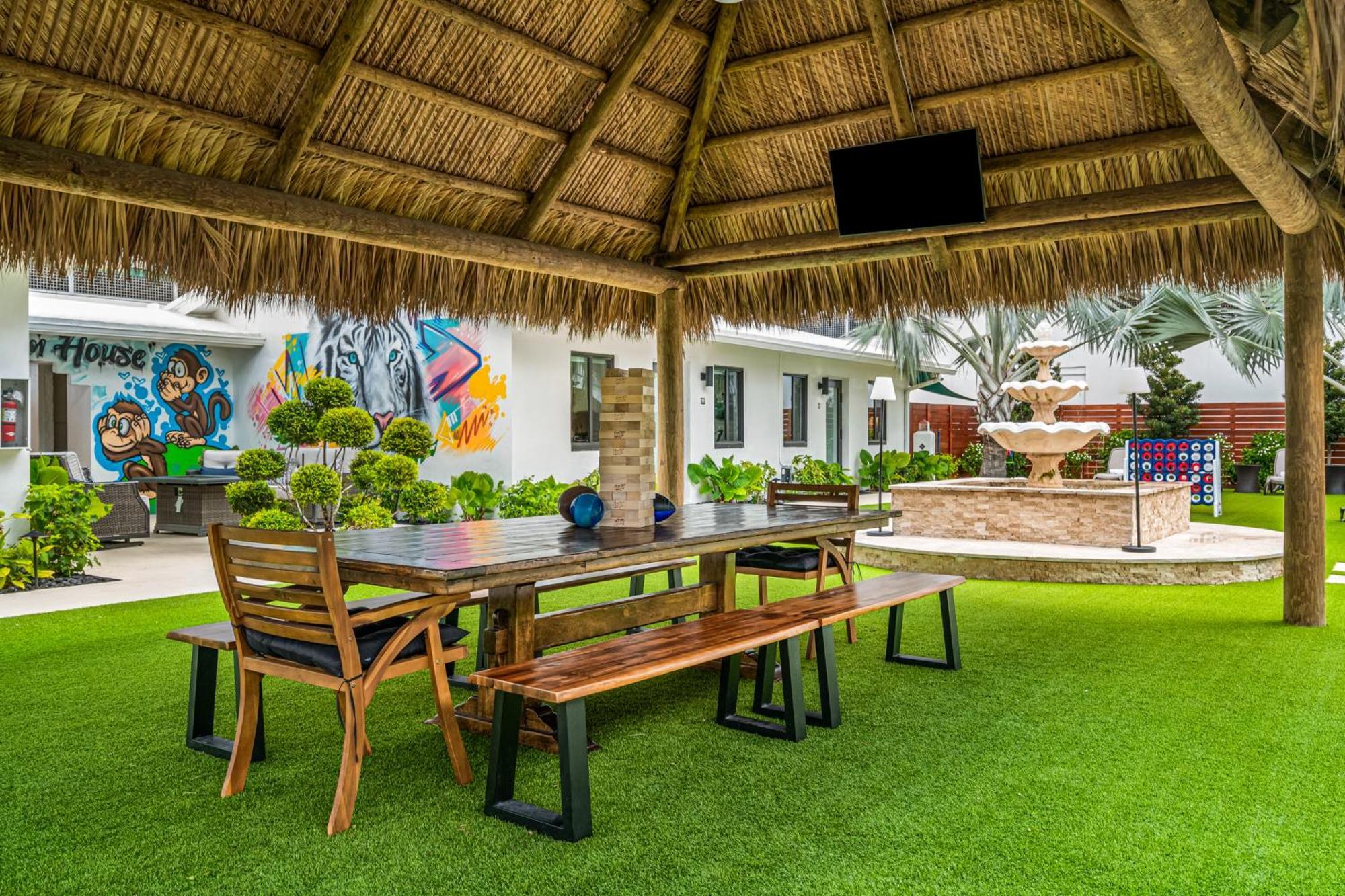 The Freedom House • Urban Oasis • Eclectic Retreat *