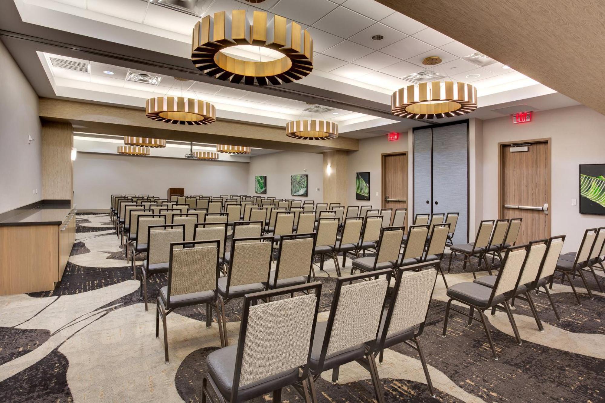 Crowne Plaza & Lauderdale Airport/ Cruise By Ihg