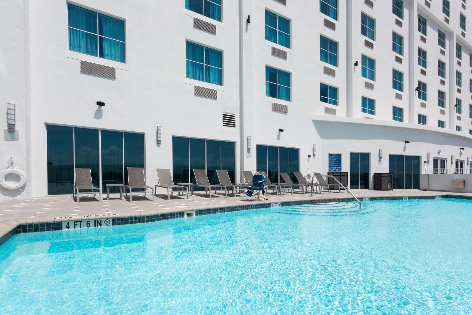 Crowne Plaza & Lauderdale Airport/ Cruise By Ihg Hotel