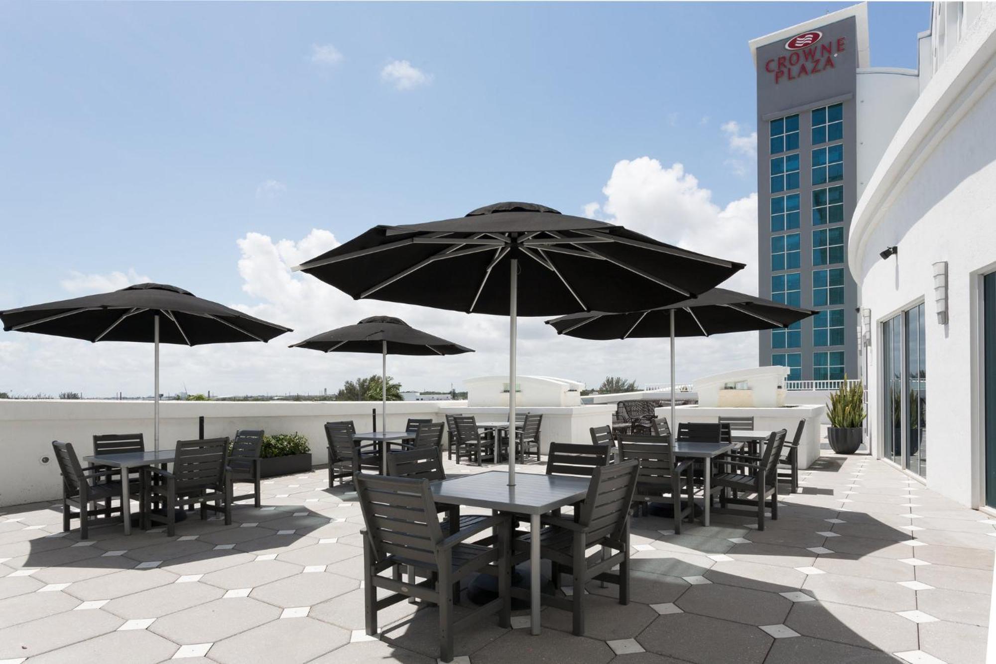 Crowne Plaza & Lauderdale Airport/ Cruise By Ihg Hotel