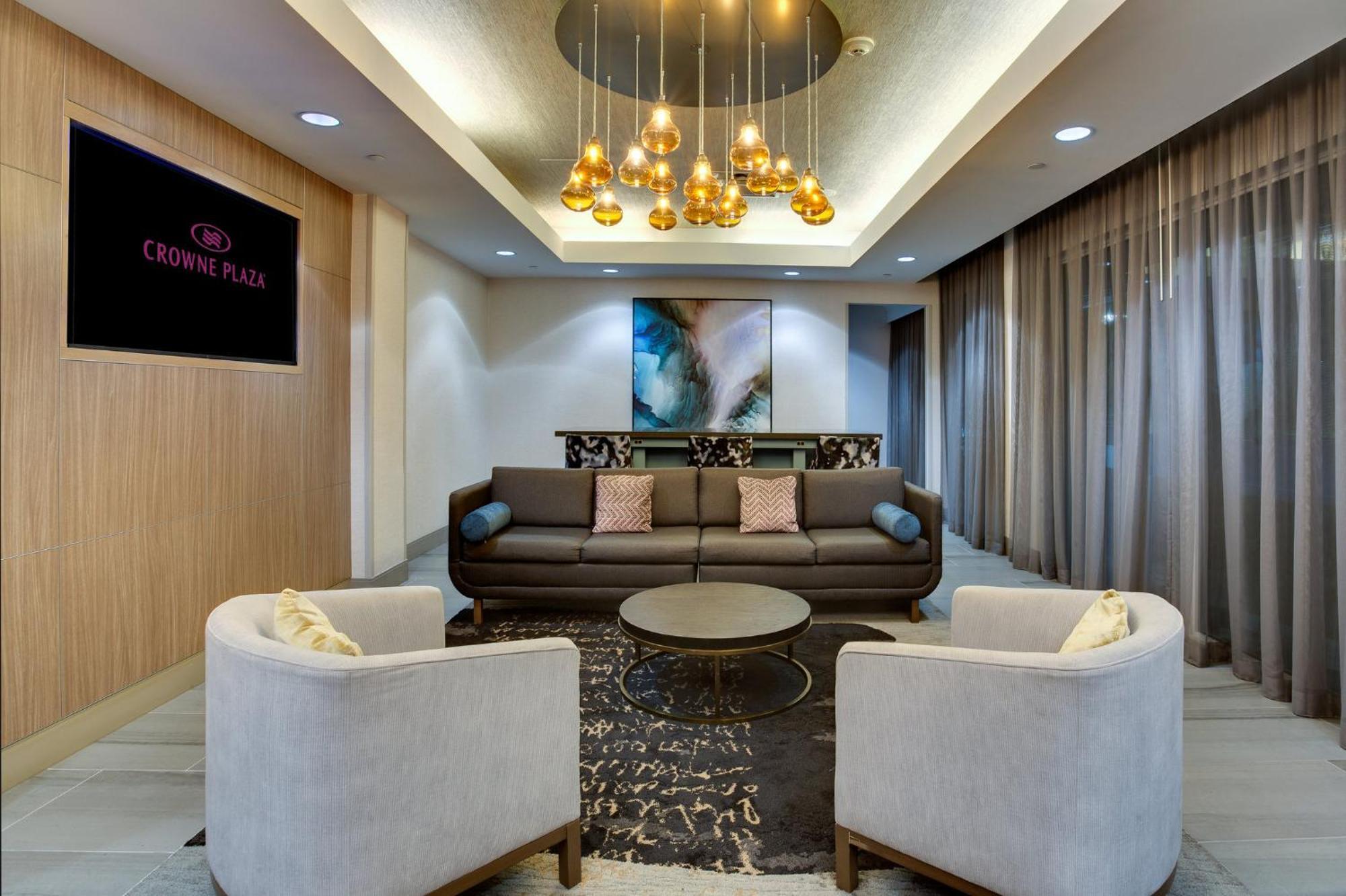 Crowne Plaza & Lauderdale Airport/ Cruise By Ihg