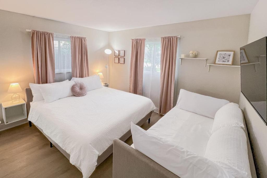 Oakland Oasis, Heated Pool, 2 King Beds, Game Room, 2.5 Miles Holiday home *