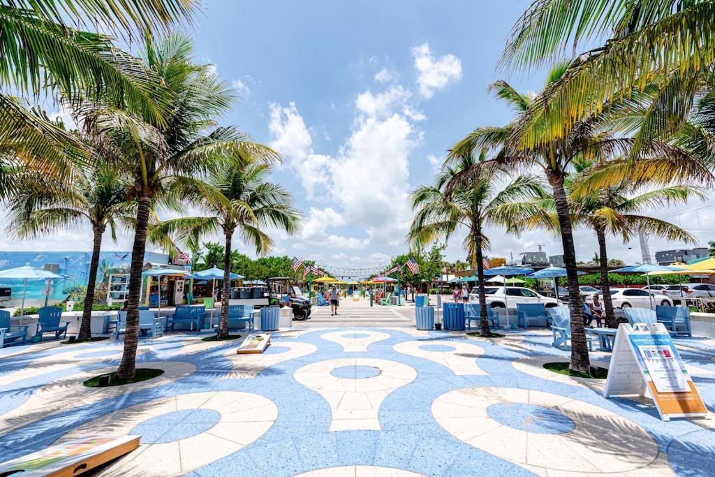 Holiday home Oakland Oasis, Heated Pool, 2 King Beds, Game Room, 2.5 Miles Fort Lauderdale