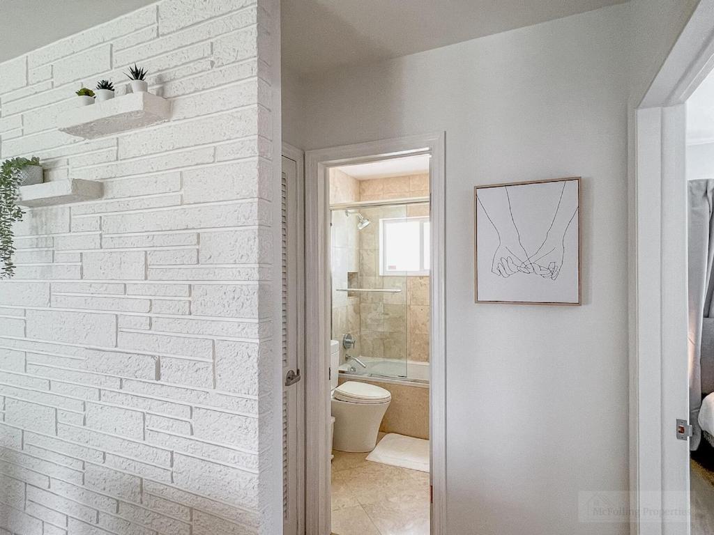 Holiday home Oakland Oasis, Heated Pool, 2 King Beds, Game Room, 2.5 Miles Fort Lauderdale