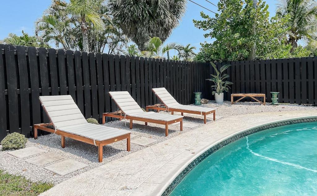 Oakland Oasis, Heated Pool, 2 King Beds, Game Room, 2.5 Miles * Fort Lauderdale