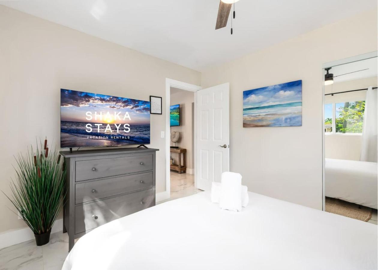 Modern Near Wilton Drive I Pool Table Holiday home *