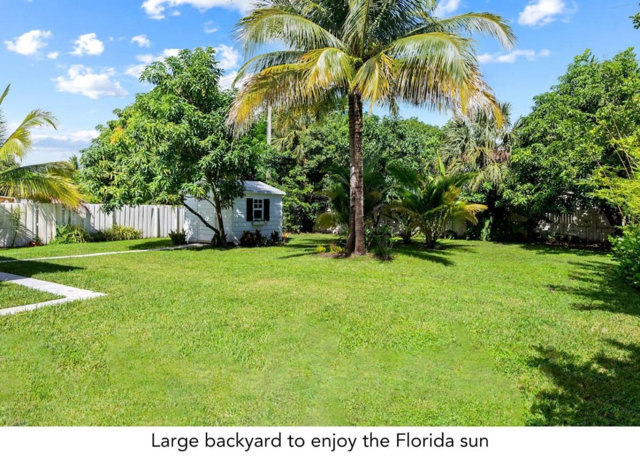 Modern Near Wilton Drive I Pool Table * Fort Lauderdale