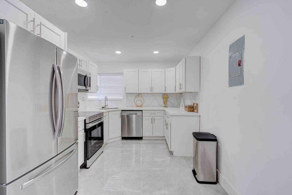 Villa 4 Bedroom 3 Bath *