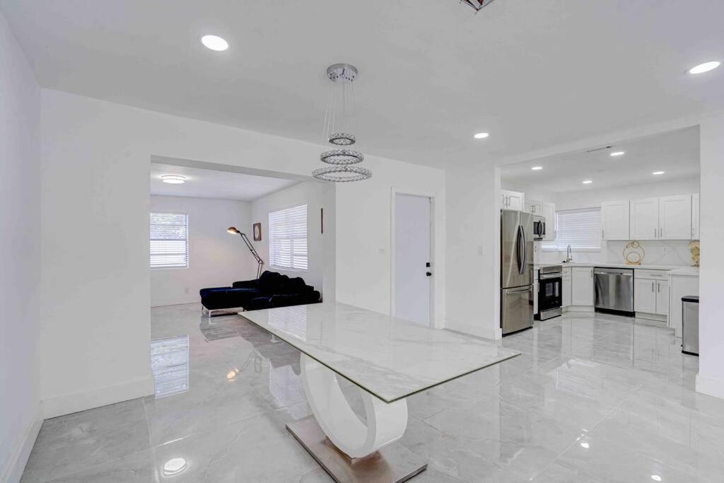 4 Bedroom 3 Bath Villa Fort Lauderdale