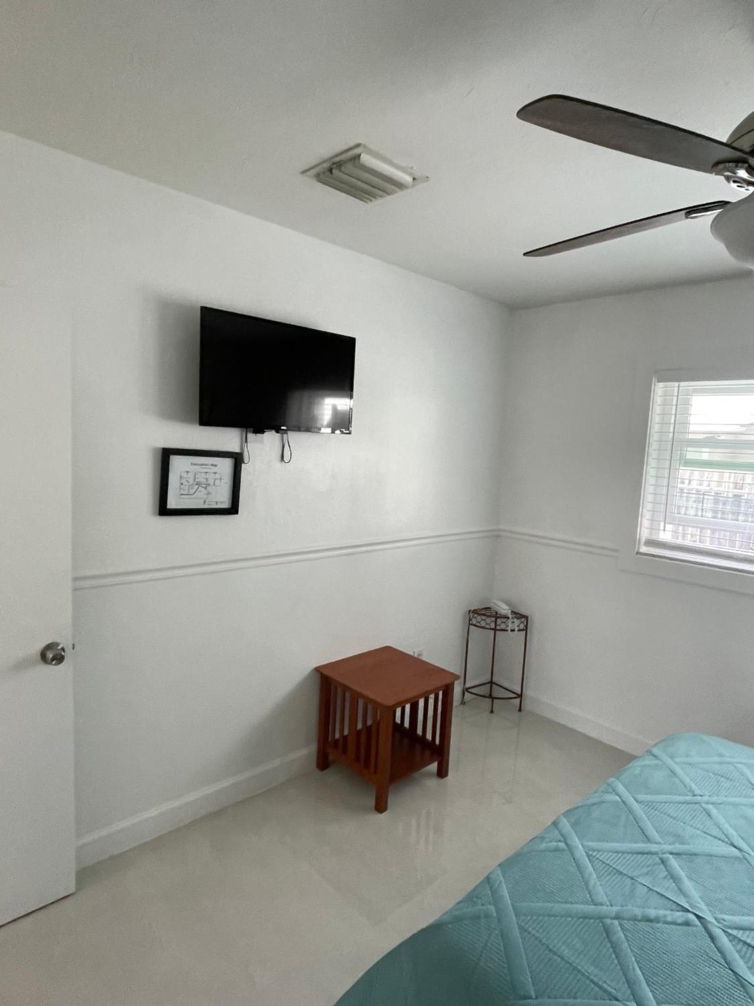 Apartment Cozy 2br Near The In Ft. Lauderdale.