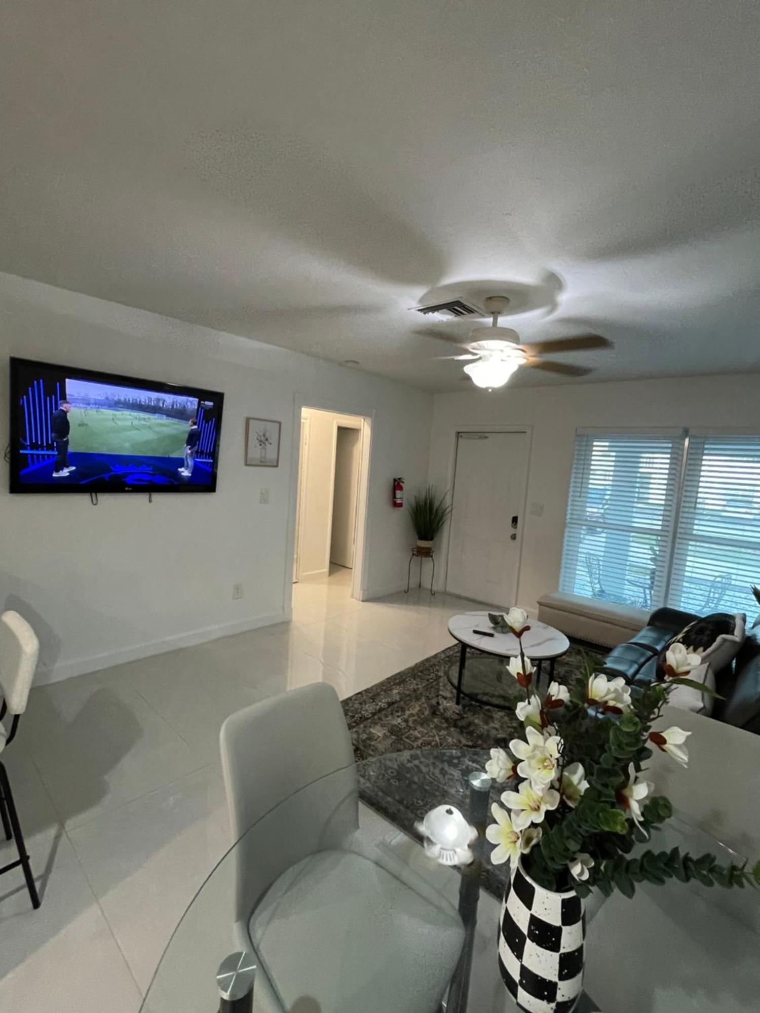 Cozy 2br Near The In Ft. Lauderdale. *