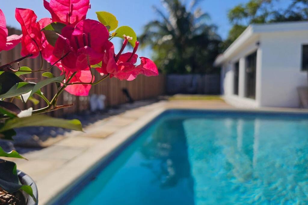 New - Tranquil Bliss Near Beach, Modern 3br Retreat *