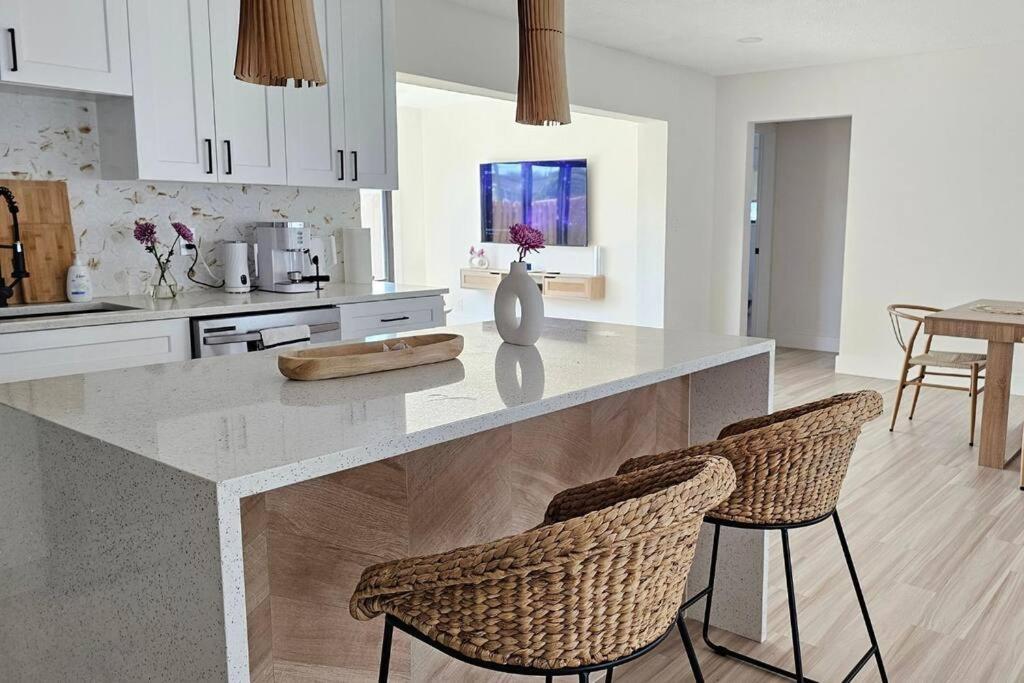 Villa New - Tranquil Bliss Near Beach, Modern 3br Retreat