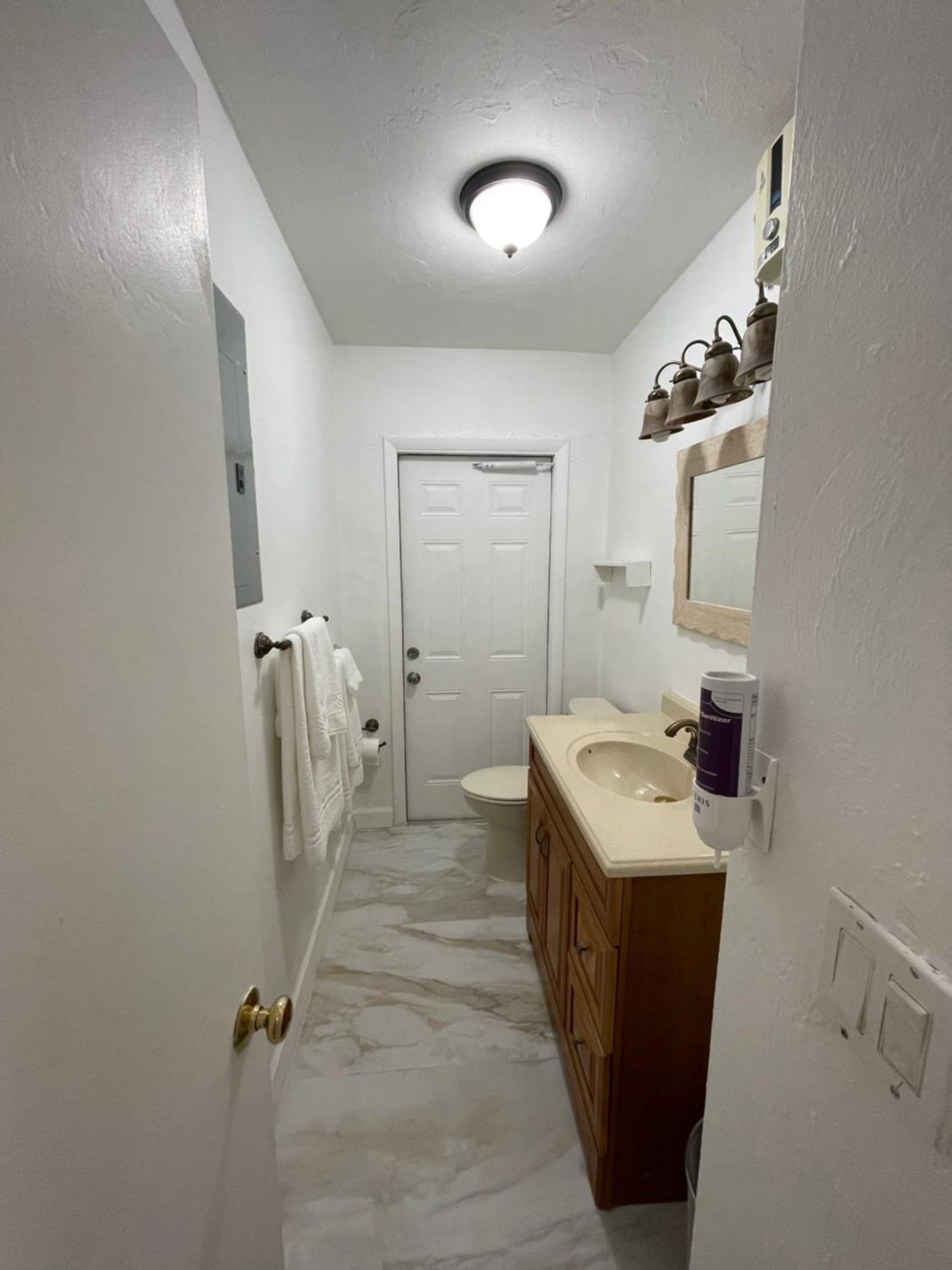 Apartment Cozy 2br Near The In Ft. Lauderdale. *