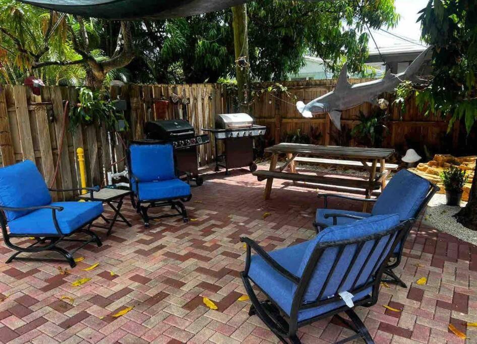 Apartment Bliss *5 Min To Beach* *