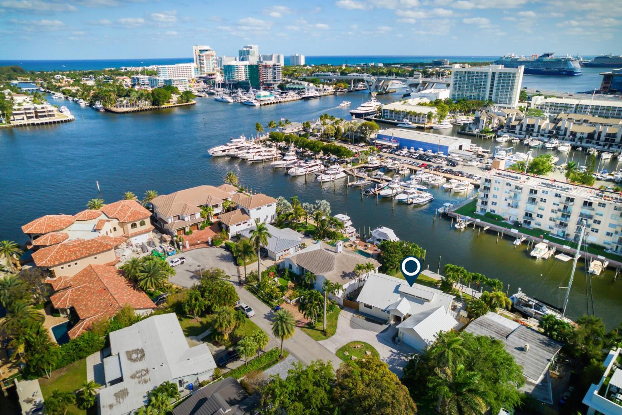Marble House In Lauderdale Harbours *