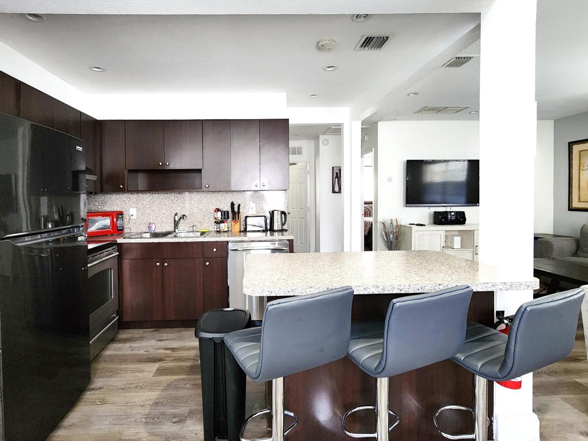 Center Proximity With Heated Pool Fort Lauderdale