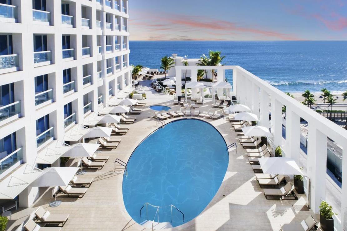Chic Beachfront Bliss - Your Perfect 1 Bedroom Retreat! *