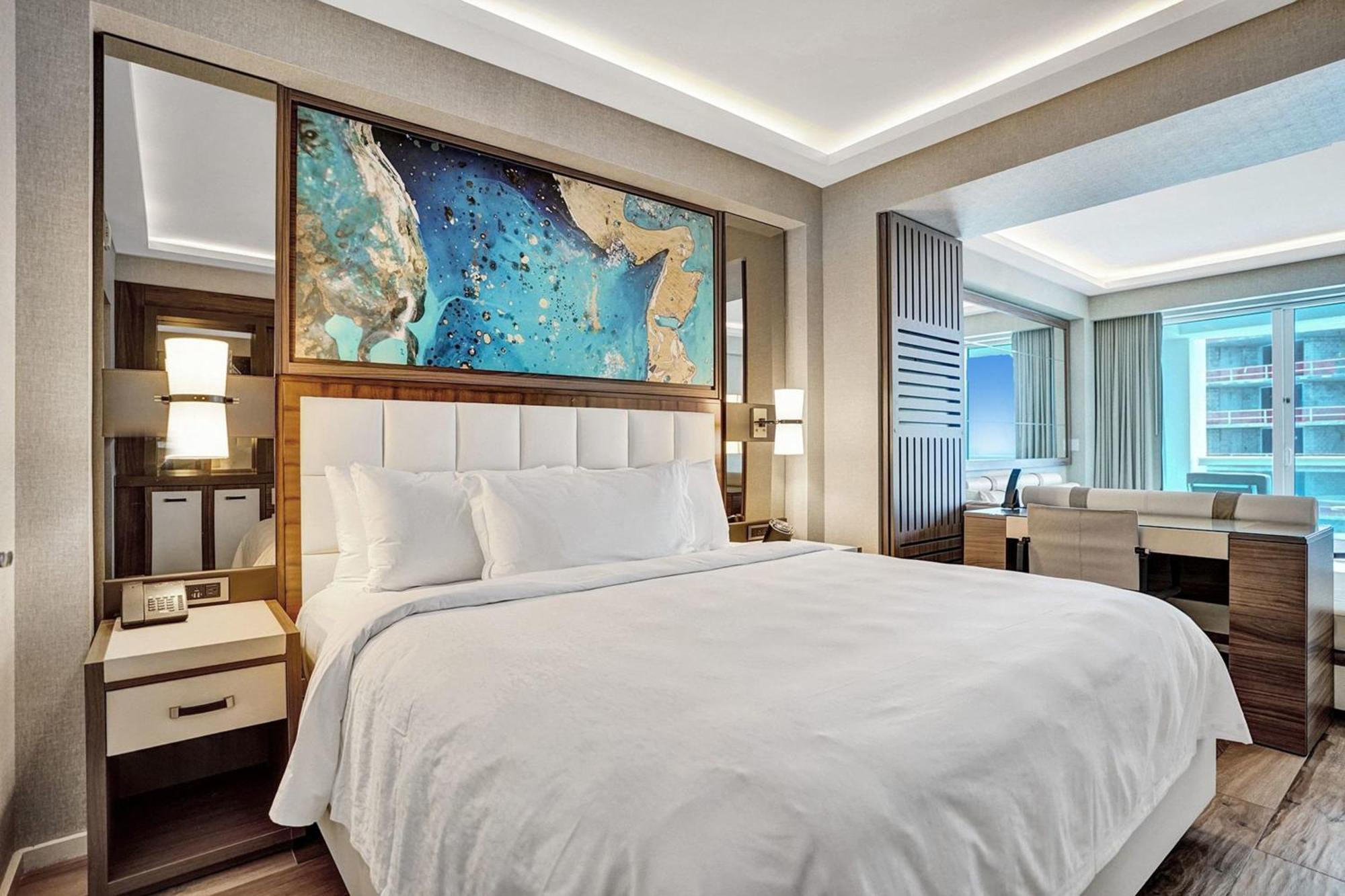 Luxury Beachfront Studio! Holiday home