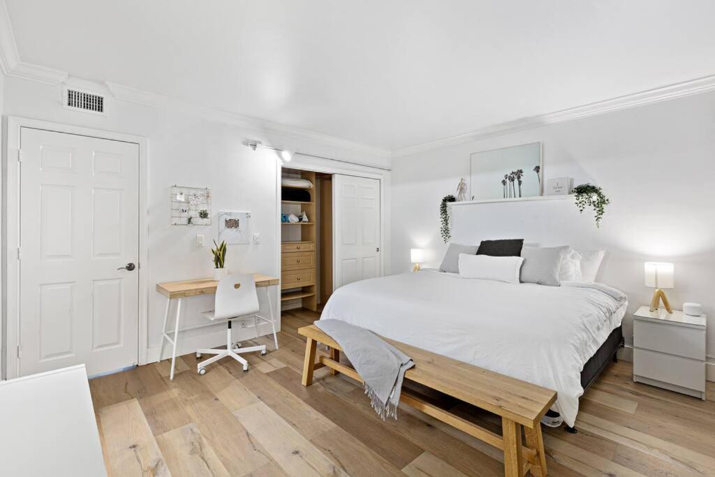 Charming Near Olas Blvd * Fort Lauderdale
