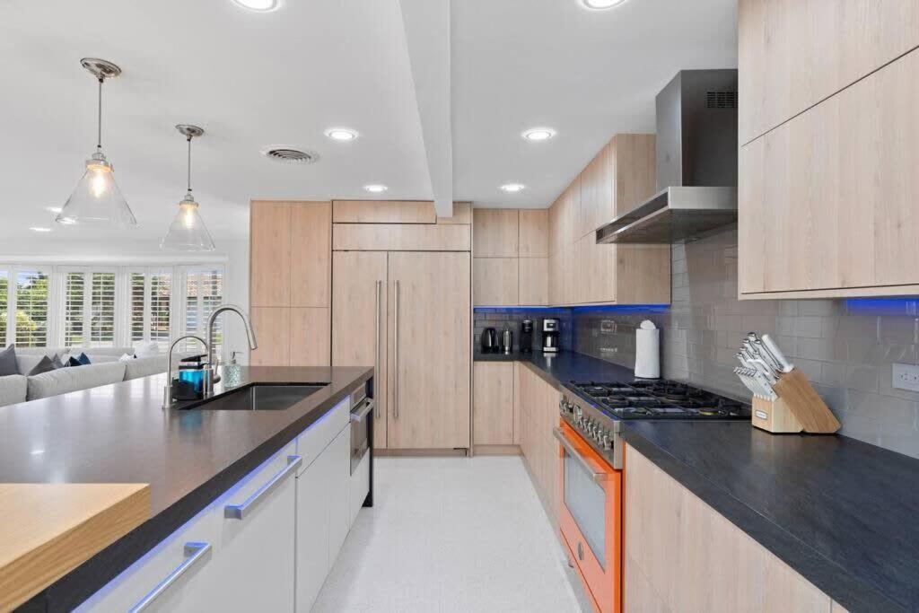 Holiday home Luxury Kitchen Heated Pool Pool Table Bikes Fort Lauderdale