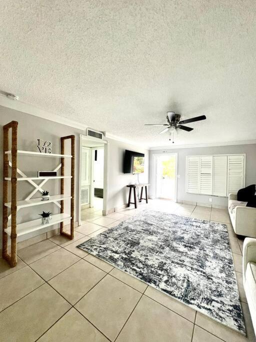 Seven Heaven Lauderdale - 3 Dorms & Heated Pool * Fort Lauderdale