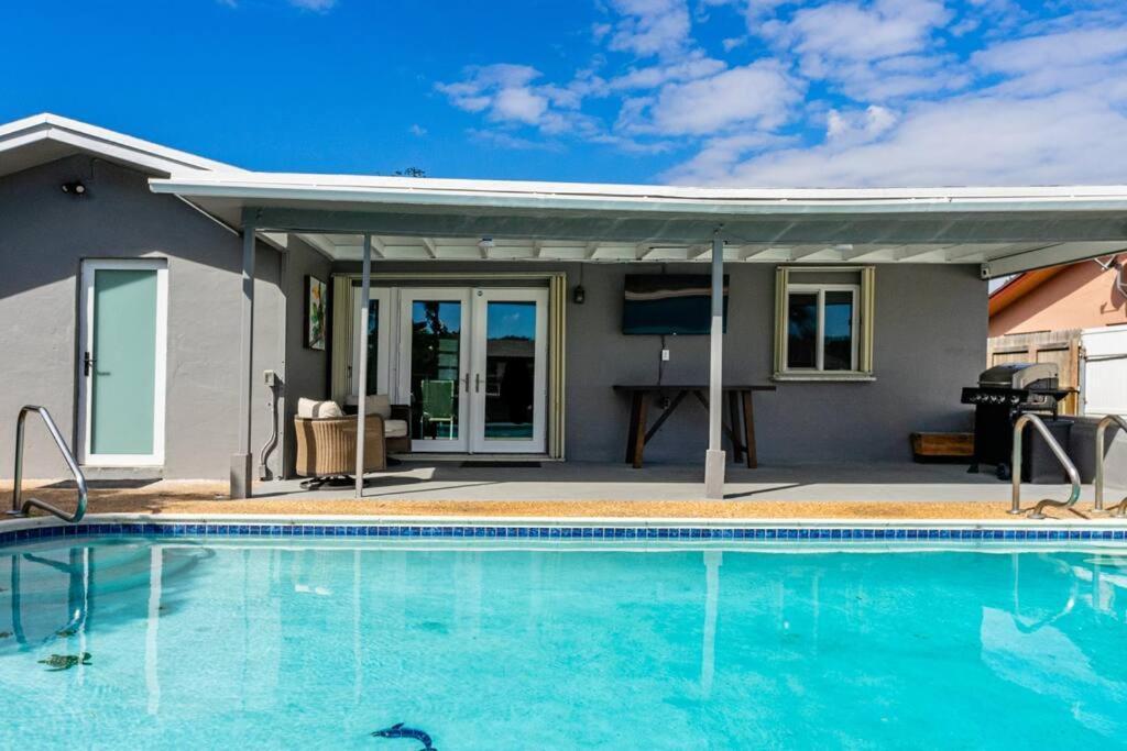 Seven Heaven Lauderdale - 3 Dorms & Heated Pool *