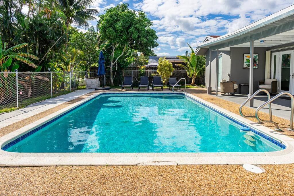 Seven Heaven Lauderdale - 3 Dorms & Heated Pool Fort Lauderdale